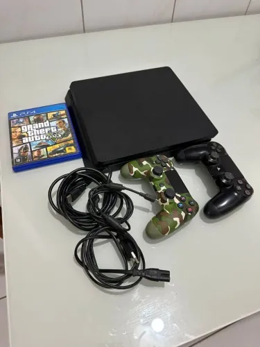  PLAYSTATION 4 SLIM 500GB +2 controles + GTA 5