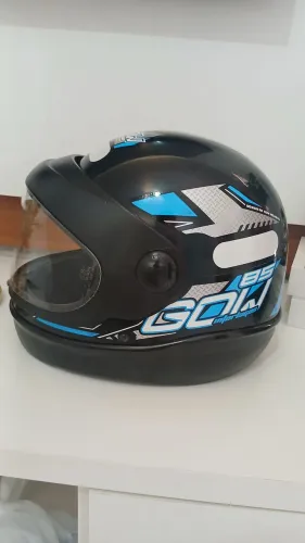 Capacete GOW