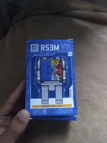 Cubo mágico RS3M V5 Versão magnética com robo