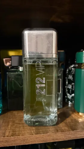 212 VIP men