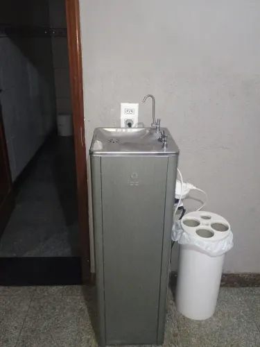 Bebedouro em inox