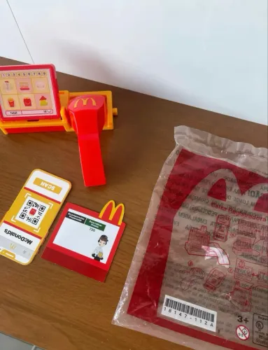 Coleção Brincando de mequi Mc Donalds 