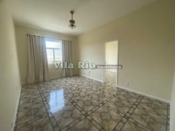 Apartamento grande em rua fechada.