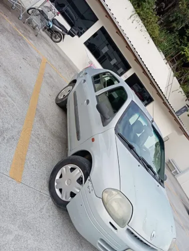 Renault Clio Rn/alize/expr./1.0 Hi-power 16V 5P 2003