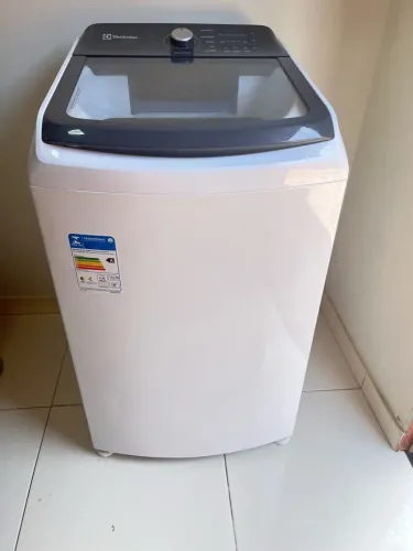 MÁQUINA DE LAVAR ELECTROLUX 14,5kg SEMI NOVA