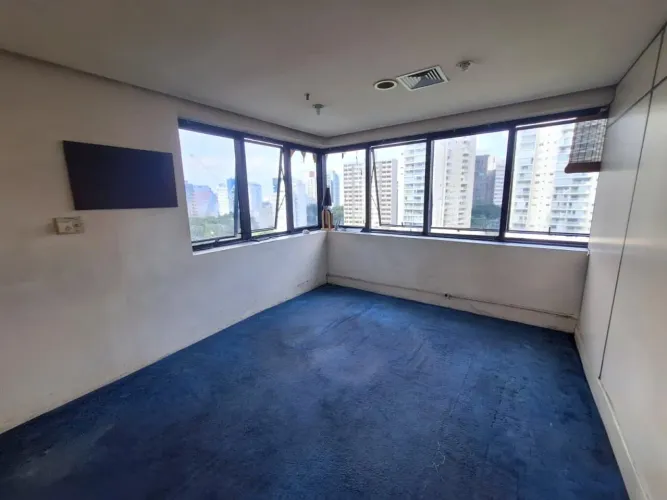 Sala comercial na Rua Maestro Cardim, 377 - Conjunto 65  42 m²