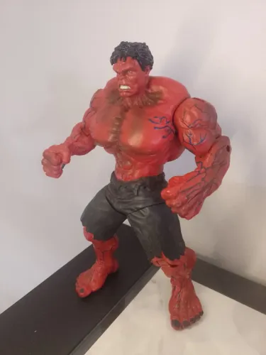 Hulk vermelho 