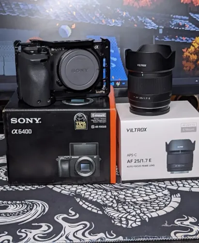 Sony A6400 + Viltrox 25mm f1.7