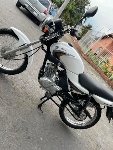 ybr 125 branca pedal