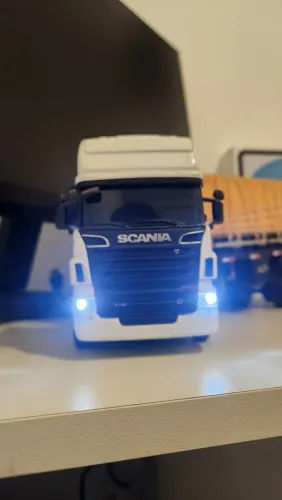 Miniatura Scania V8 R730 branca