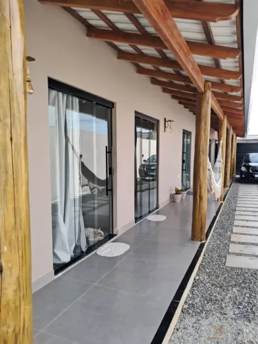 VENDO CASA NOVA COM 4 SUITES COM AR  EM PRADO- MOBILIADA NO BAIRRO BASEVI RUA L1