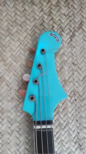 Giannini Sonic, anos 60/ Fretless