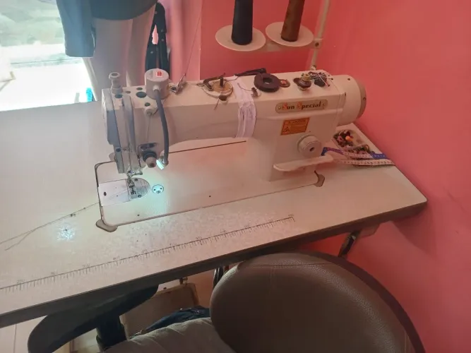 Máquina de Costura Reta industrialização