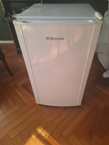 Frigobar 122l perfeito