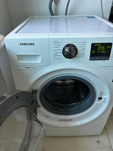 Vendo lava e seca Samsung Digital Inverter 10 kg