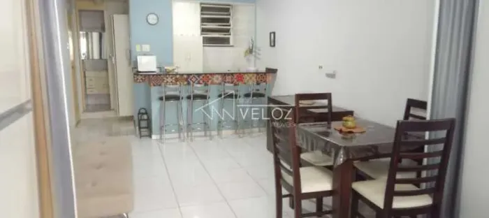 Kitnet/Conjugado - / Residencial / Flamengo