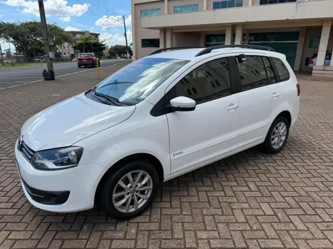Volkswagen Spacefox Highline 1.6 T.flex 16V 2014