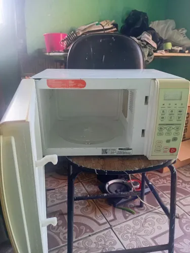 Vendo micro-ondas 200 reais