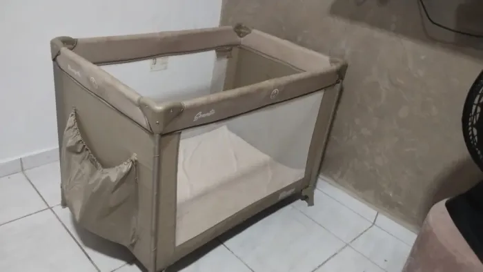 Berço portátil novo em bom estado 