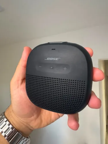 Caixa de som Premium - Bose Soundlink Micro - Som espetacular ! A prova d'agua - Impecavel