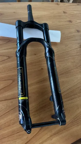 Suspensão Ohlins RFX 36 - 150mm zerada!