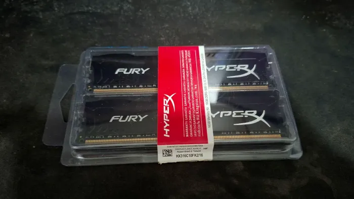 Kit 2 Memorias RAM DDR3 16GB (2x8GB) 1600mhz Novo - Nunca usado - Ainda no plastico