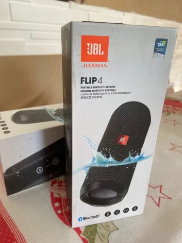 Caixa de som JBL Flip 4