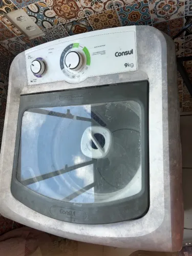 Máquina de lavar usada