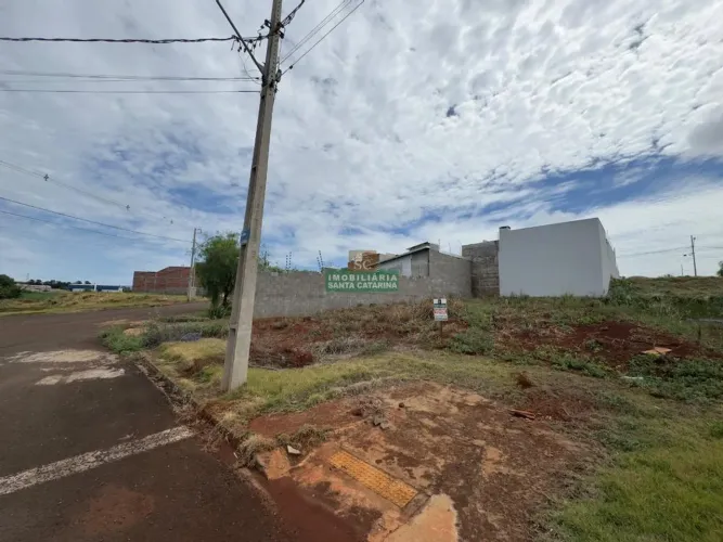 Terreno à venda em Maringá, Jardim Barcelona, com 400 m²