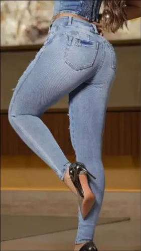 Vendo calça  Pit Bull jeans femenina , original, Skinny Modeladora, Nova
