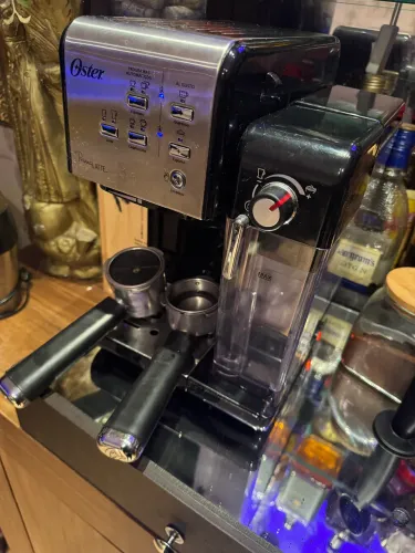 Cafeteira oster prima latte 