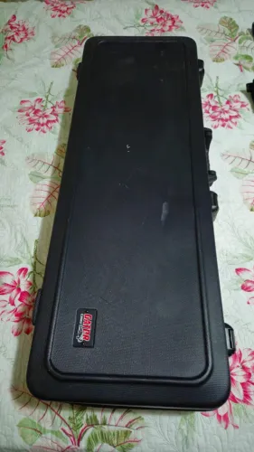 Hard Case Gator TSA para Guitarra Elétrica(Trava TSA / Superstrat)
