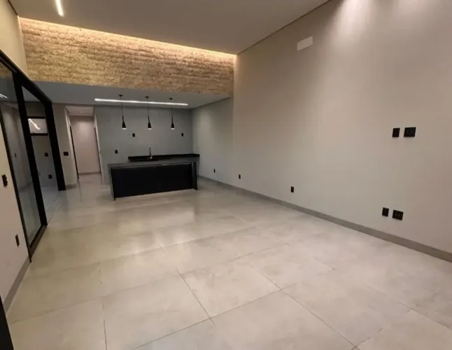 Casa à venda no Condomínio Mirante do Lago em Uberlândia