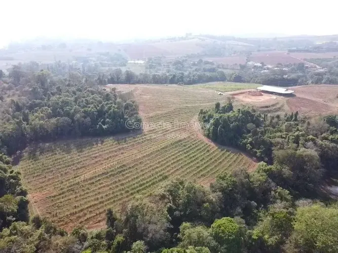Sítio completo no circuito das águas com 96.800 mil m², estrutura para haras, represa, bar