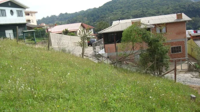 TERRENO NO BAIRRO CRUZEIRO EM CAXIAS DO SUL