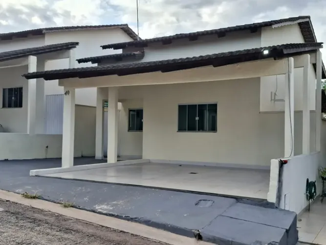Casa 3 Quartos 1 Suíte 122 m², Condomínio Flamboyant, Parque Tremendao, Goiania, Goias.