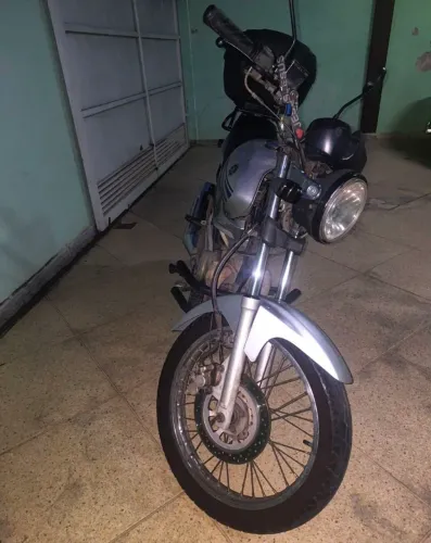 Vende-se Yamaha YBR.125 ED.2006. COMPLETA.