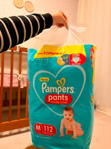 Fraldas Pampers M ? 3 tipos, pacotes fechados (1 aberto, sem uso)