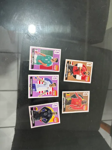 figurinhas legends 