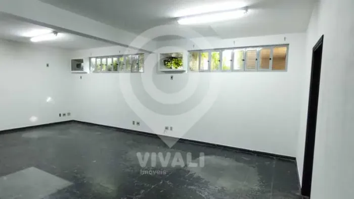 Sala : / Comercial / Centro
