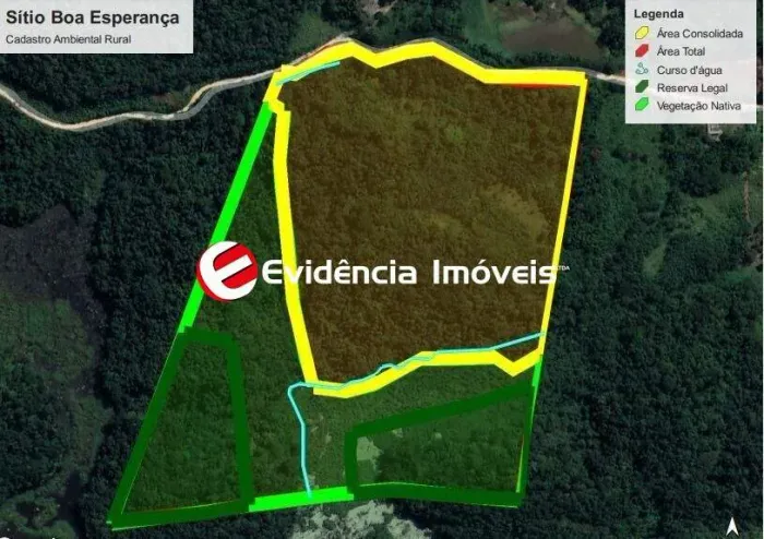 Sítio Residencial em Juquiá (Lagoinha) com 2 Quartos e Armário na Cozinha