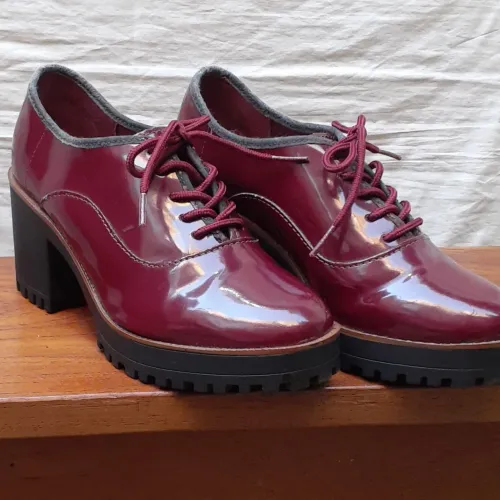 Sapato oxford tratorado moleca n35