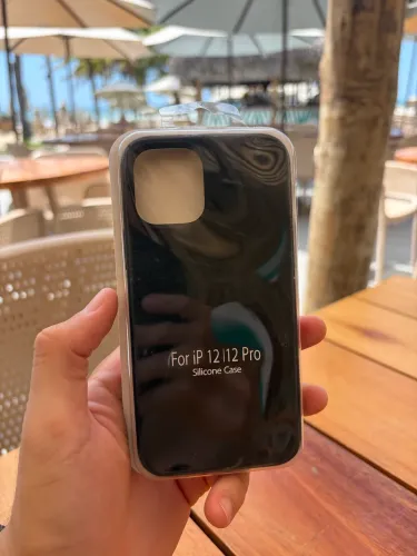 Capinha Iphone 12 Preta