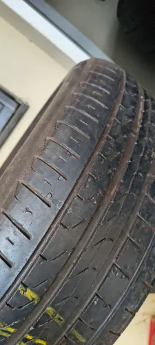 1 Pneus Aro 17 - Raio 215/50