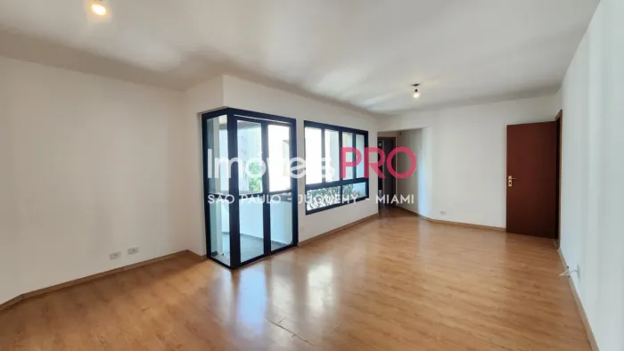 135m² em Moema.