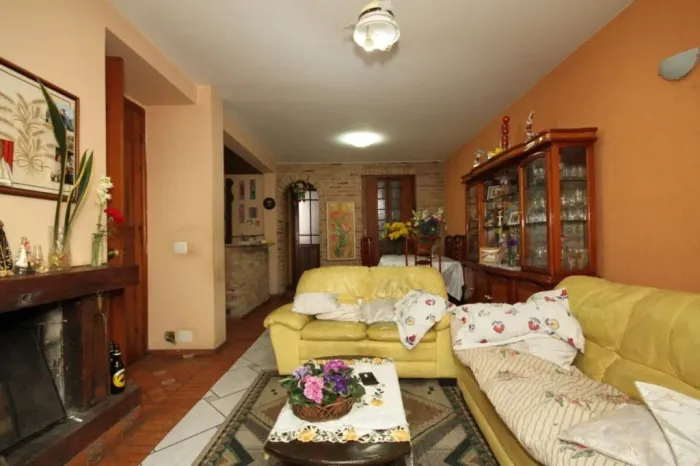Casa à venda em São Paulo-SP, Vila Gumercindo: 4 quartos, 2 suítes, 4 banheiros, 2 vagas e
