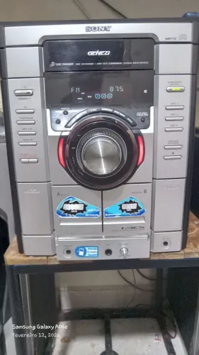 Aparelho de Som Sony Genezi MHC-RG475S - USADO - Funcionando