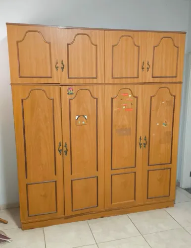 Guarda-Roupas Grande em Madeira Maciça + Cabides Grátis
