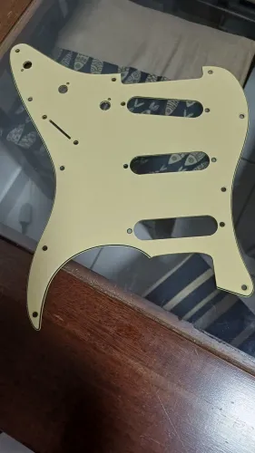 Escudo de acrílico para guitarra Stratocaster para 3 captadores 