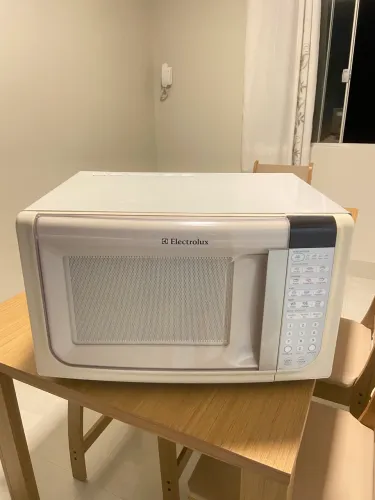 Microondas Electrolux 31L Usado